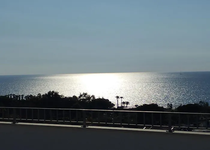 La Giara فندق زامبروني